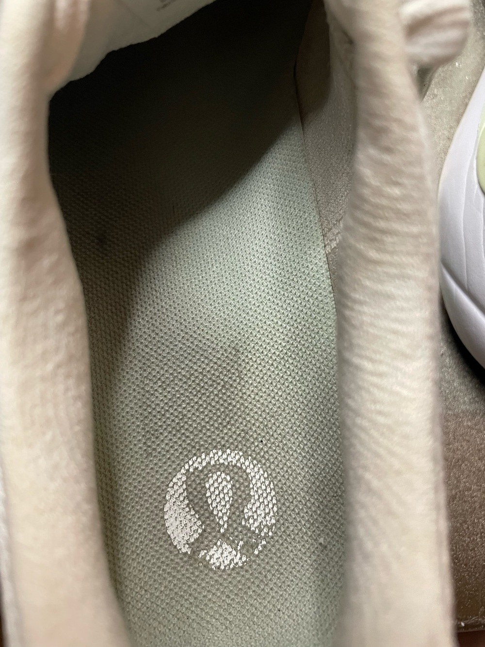 Lululemon Women's Blissfeel 2 Running Shoe - Picture 13 of 14